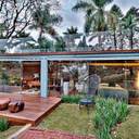 Christia Menezes shipping container home | Brazil