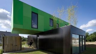 Cargo Container Homes : Eco Friendly Crossbox House by CG Architectes